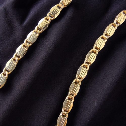 Rosegold lapos ívesen bordázott női nyaklánc