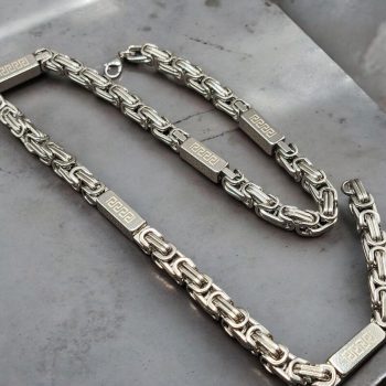 Nemesacél vastag lánc görög mintás hasábokkal