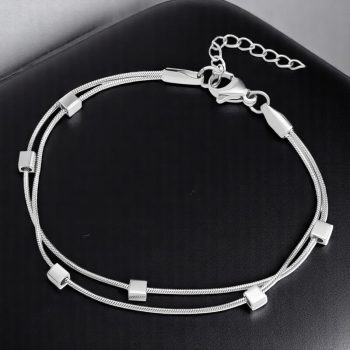 Dupla karkötő kicsi geometrikus díszítéssel